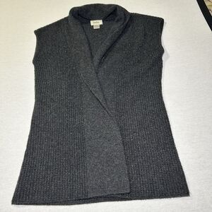 Neiman Marcus 100% Cashmere women's S gray sleeveless sweater vest, shawl Collar